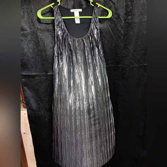 Laundry by Design Dresses & Skirts - Metalic silver sleeveless mini dress size small by laundry by design
